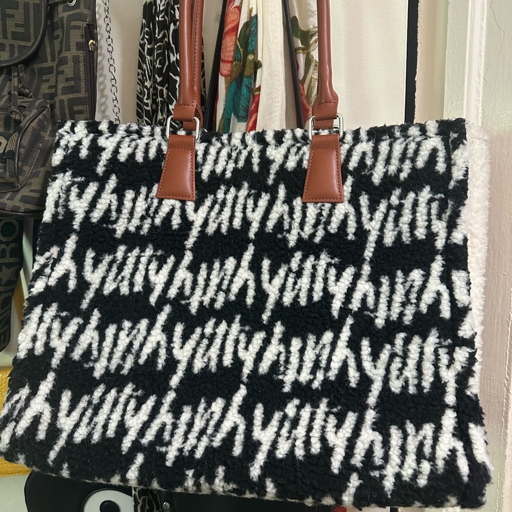 Yitty Bag - Major Label plush tote